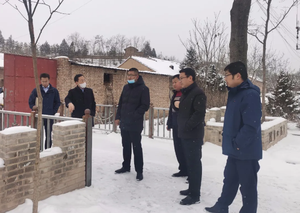 当好“四大员” 助力“五个化”——天行官方积极做好包抓共建村社文明创建工作(图2)