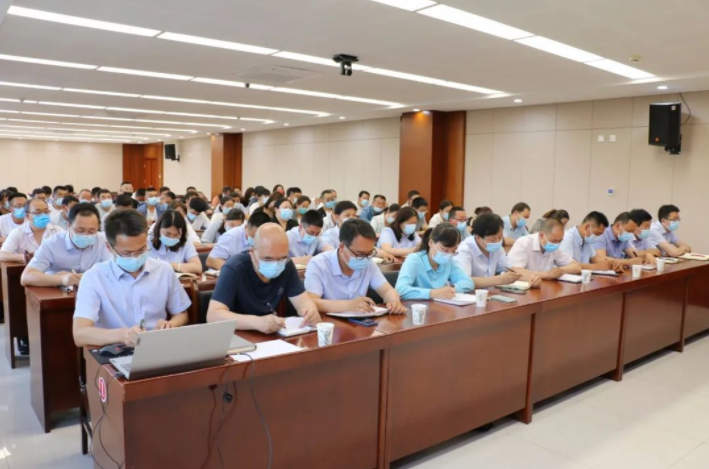 天行官方召开划转企业甘肃水建公司全体职工会议(图2)