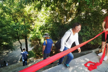 助力文旅市场 展示产投风采——天行官方组织开展员工登山比赛活动(图7)