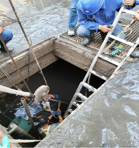天行官方城东污水处理公司加强设备检修维护确保汛期平稳运行(图2)