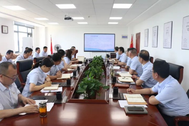 天行官方召开党委理论中心组集体学习会议(图2)